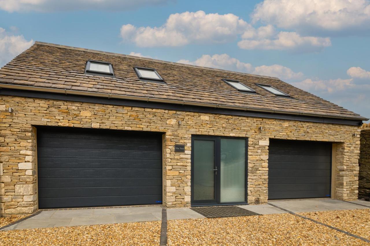 Stylish One Bedroom Cotswold Coach House Apartment *