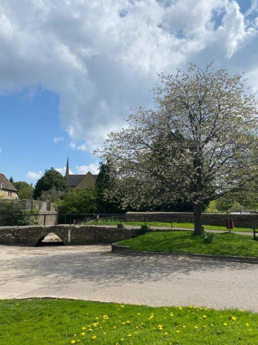 Stylish One Bedroom Cotswold Coach House Apartment Tetbury