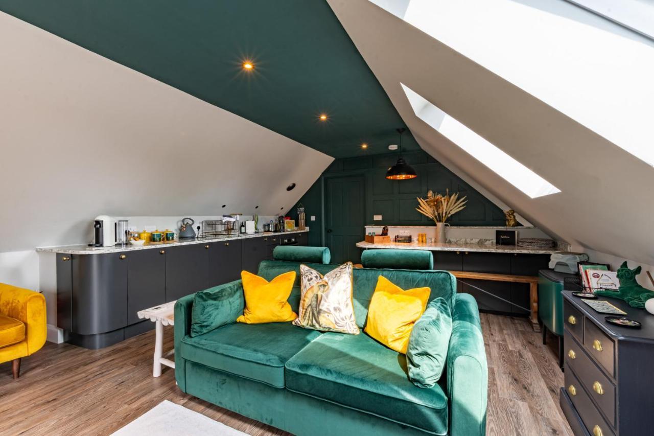 Stylish One Bedroom Cotswold Coach House * Tetbury