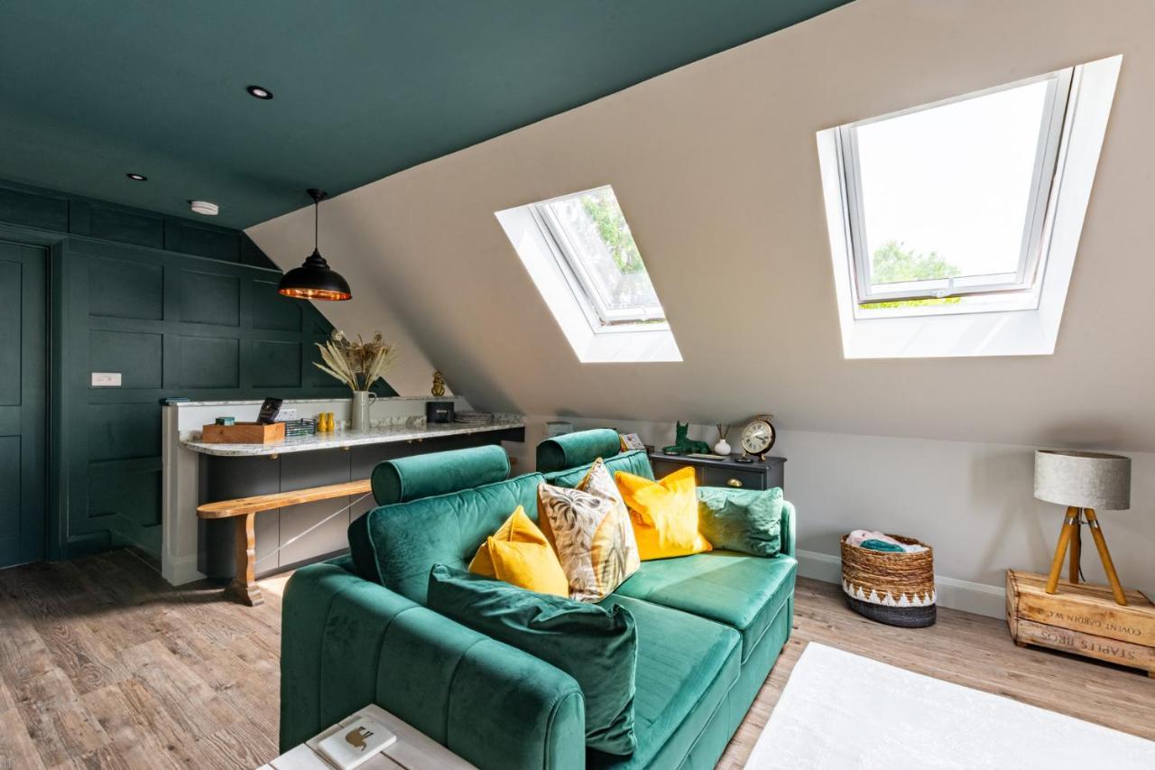 Apartment Stylish One Bedroom Cotswold Coach House *