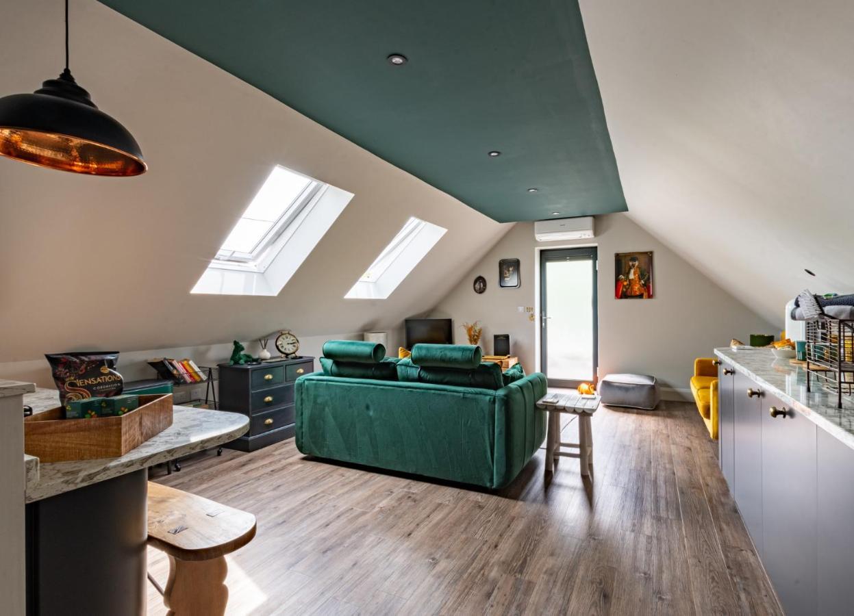 Stylish One Bedroom Cotswold Coach House * Tetbury